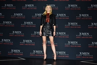 Sophie Turner Sweatshirt #3859564