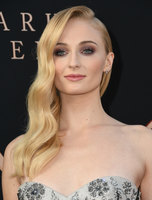 Sophie Turner Sweatshirt #3859655