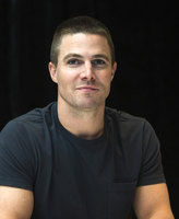 Stephen Amell Longsleeve T-shirt #2824894
