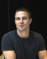 Stephen Amell Longsleeve T-shirt #2824905