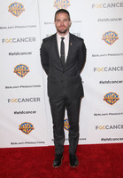 Stephen Amell mug #G2375560