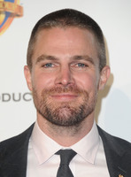 Stephen Amell t-shirt #3758309