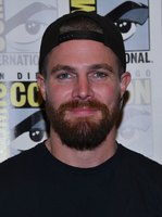 Stephen Amell Longsleeve T-shirt #3808769