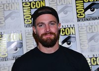 Stephen Amell t-shirt #3808773