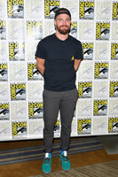 Stephen Amell Sweatshirt #3808779