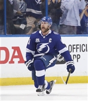 Steven Stamkos tote bag #G1770936