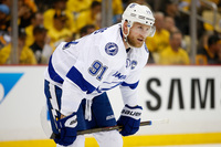 Steven Stamkos Longsleeve T-shirt #3960382