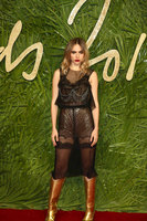 Suki Waterhouse magic mug #G1191322