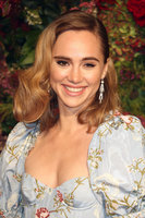 Suki Waterhouse magic mug #G2430012