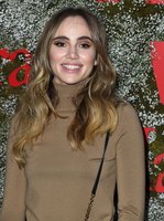 Suki Waterhouse tote bag #G2485814