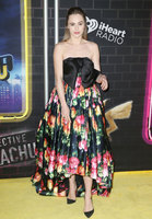 Suki Waterhouse t-shirt #3868583