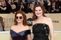 Susan Sarandon Sweatshirt #3199550