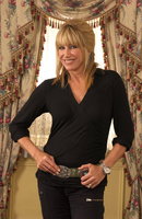 Suzanne Somers Longsleeve T-shirt #2075168