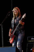 Suzi Quatro Longsleeve T-shirt #2650203