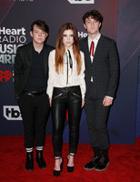 Sydney Sierota mug #G1403251