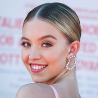 Sydney Sweeney Sweatshirt #3882113