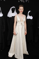 Taissa Farmiga t-shirt #3752326