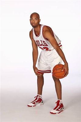 Taj Gibson Mouse Pad 3397360