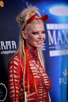 Tara Reid Longsleeve T-shirt #2871472