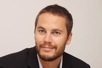 Taylor Kitsch t-shirt #2157700