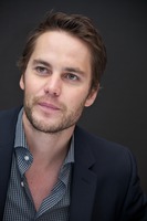 Taylor Kitsch Longsleeve T-shirt #2431213
