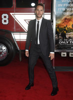 Taylor Kitsch Longsleeve T-shirt #2782532