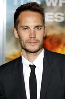Taylor Kitsch Longsleeve T-shirt #2782560