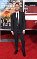 Taylor Kitsch Sweatshirt #2782666