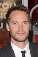 Taylor Kitsch Longsleeve T-shirt #2782671