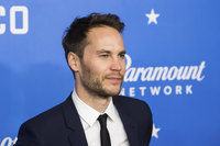 Taylor Kitsch Longsleeve T-shirt #2984056