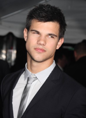 Taylor Lautner Mouse Pad 1525279