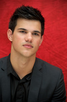 Taylor Lautner magic mug #G604410