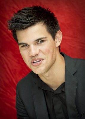 Taylor Lautner Mouse Pad 2325135
