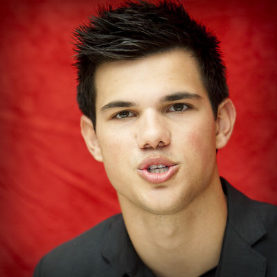 Taylor Lautner Mouse Pad 2325139