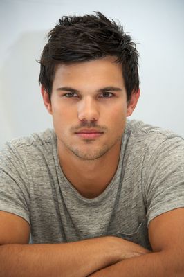 Taylor Lautner Mouse Pad 2339097