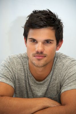 Taylor Lautner Mouse Pad 2339101