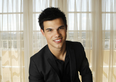 Taylor Lautner Mouse Pad 2428833