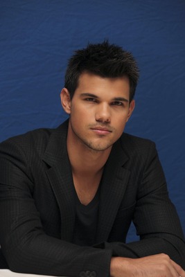 Taylor Lautner Mouse Pad 2442121