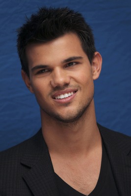 Taylor Lautner Mouse Pad 2442132
