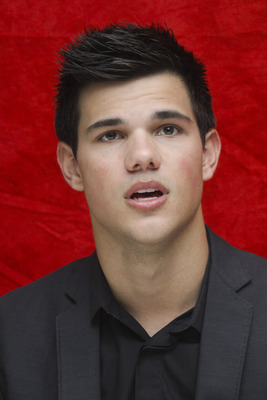 Taylor Lautner Mouse Pad 2450563