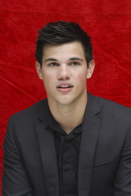 Taylor Lautner Mouse Pad 2450567