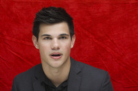 Taylor Lautner hoodie #2450577