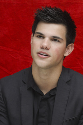 Taylor Lautner Mouse Pad 2450584