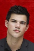 Taylor Lautner Sweatshirt #2450585