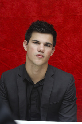 Taylor Lautner Mouse Pad 2450612