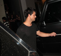 Taylor Lautner Longsleeve T-shirt #3058522
