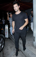 Taylor Lautner Longsleeve T-shirt #3058541