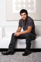 Taylor Lautner Longsleeve T-shirt #3873426