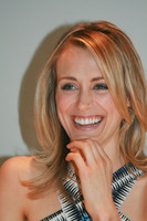 Taylor Schilling magic mug #G558997