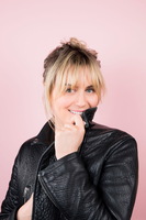 Taylor Schilling Sweatshirt #3681101